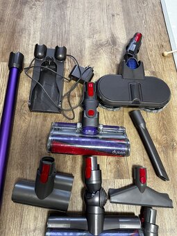 Dyson v11 - 4
