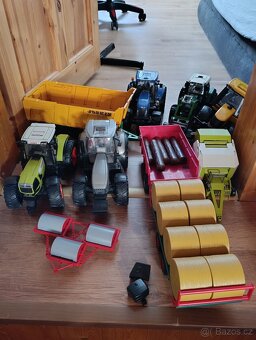 Traktory Bruder - 4