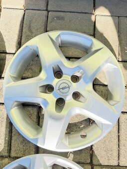 Opel 16” poklice - 4