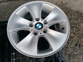 Alu sada = 5x120 = R16 = orig. BMW - 4
