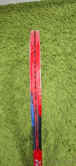 Prodám raketu Yonex VCore - 4