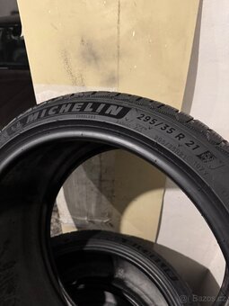 Zimní pneu 295/35/21 Michelin Pilot Alpin 5 SUV - 4