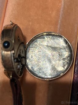 Starožitné hodinky zlaté Swiss Nova - 4