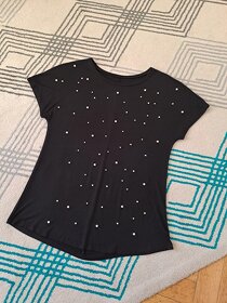 Černý top s perličkami H&M, vel. 38/40 - 4