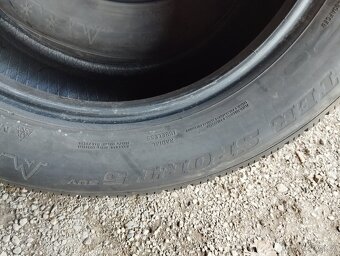 235/65/17 104h Dunlop - zimní pneu 2ks - 4