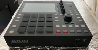 Akai MPC One Standalone MIDI Sequencer 2020 - Present - Blac - 4