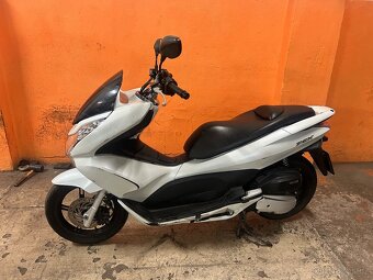 Honda PCX 125 -rok 2014 - 4