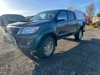 TOYOTA HILUX DOUBLE CAB 3 l Di - 4