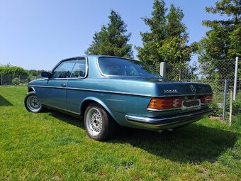 Mercedes Benz 230ce - 4