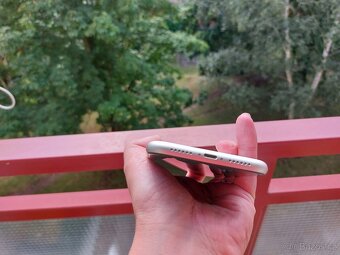 apple iphone 11--paměť 128 gb-- - 4