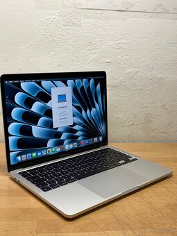 MacBook Pro M2 2022 /8GB RAM/256GB SSD/Záruka 100% BATERIE - 4