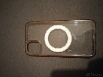 Prodám kryty na iPhone 11 - 4