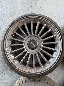 Rotiform BUC-M 5x112/5x120 r19x8,5j - 4