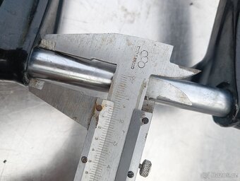 Vidlice SUNTOUR 27.5 10xcr 120mm s pevnou osou - 4