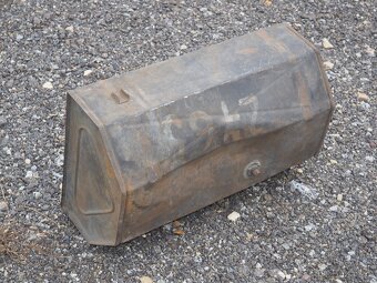 Nádrž na palivo (02) - 4