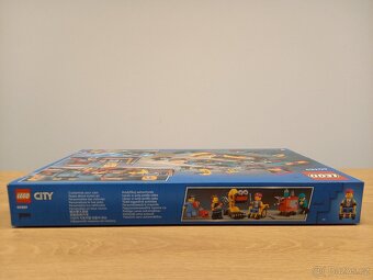 LEGO City 60389 Custom Car Garage - nový - 4