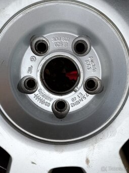 ALU VW Phaeton + zimní 235/50/18 Nokian - 4