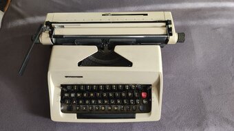 Psací stroj Consul 2224 r.v.1974 - Retro - 4