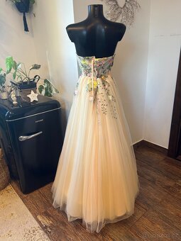 Originální svatební šaty - 4