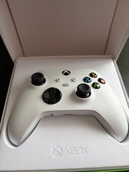 Xbox ovladač - 4