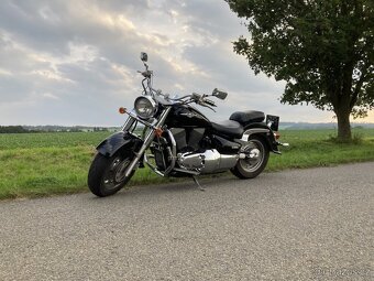 Suzuki C1500 Intruder - 4