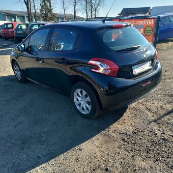Peugeot 208, KRÁSNÝ,60TKM,1MAJ54L,SERVISKA - 4
