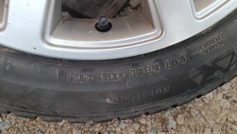 ALU kola Audi 5x112 R17 a zimní pneu 235/45 R17 - 4