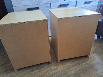 Dva noční stolky (komody) Ikea Malm - 4