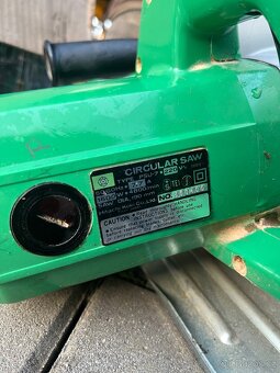 Kotoučová pila Hitachi 1600w - 4