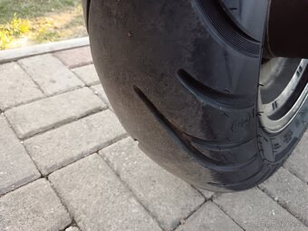 Kawasaki VN 900 Custom - 4