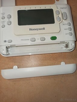 Termostat Honeywell CM727 - 4