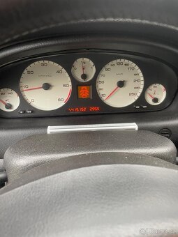 Peugeot 607 - 4