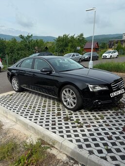 Audi A8 - 4