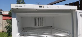 Lednice Liebherr výška 170cm.Vlezou tam i velké přepravky - 4