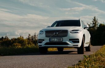 Prodám Volvo XC90 T8 hybrid 2023 - 4