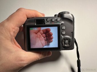 Olympus SP-320 - 4
