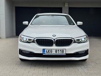 BMW 520d xDrive,PARK.CAM, NAVI, DPH, TAŽNÉ, rok 2018 - 4