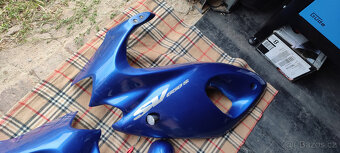 Suzuki SV650S Přední kapotáž vč. zrcátek a plexištítu SLEVA - 4