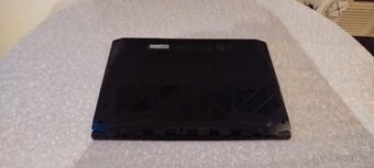 Acer Nitro 5 – GTX 1080 / 16 GB RAM / 1 TB SSD - 4