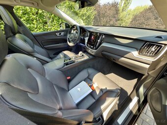 Volvo XC60 T6 186kW Recharge Inscription 4x4 Koup.ČR,2022 - 4