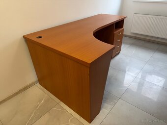 Kancelarsky stul rohovy 110,5x180,5cm se supliky - 4