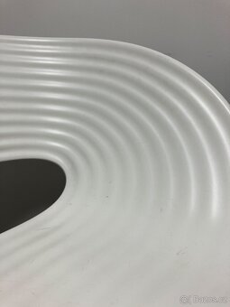 Vitra • židle bíla • Tom Vac • Ron Arad - 4