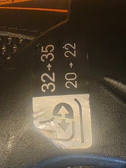 Lední brusle EU35-EU38 přizpůsobitelné, 220-240mm mondo - 4