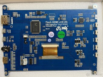Raspberry Pi 3 Model + display + hodně příslušenství - 4