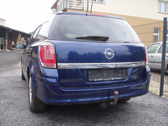Opel Astra Combi 1.6 16V 77kW r.v.2005 - 4