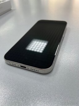 Apple iPhone 15 Pro 256GB - 4