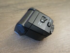 Olympus blesk FL-LM3 - 4
