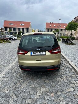 Ford Galaxy - 4