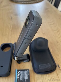 Insta360 ONE X2 360 ° kamera - 4