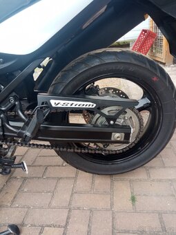 Suzuki DL 650 V strom - 4